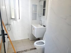 配套齐全 南北通透 有阳台 随时看房   
