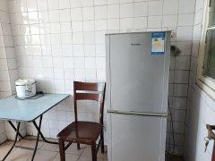 精装修2室百看百中提包入住